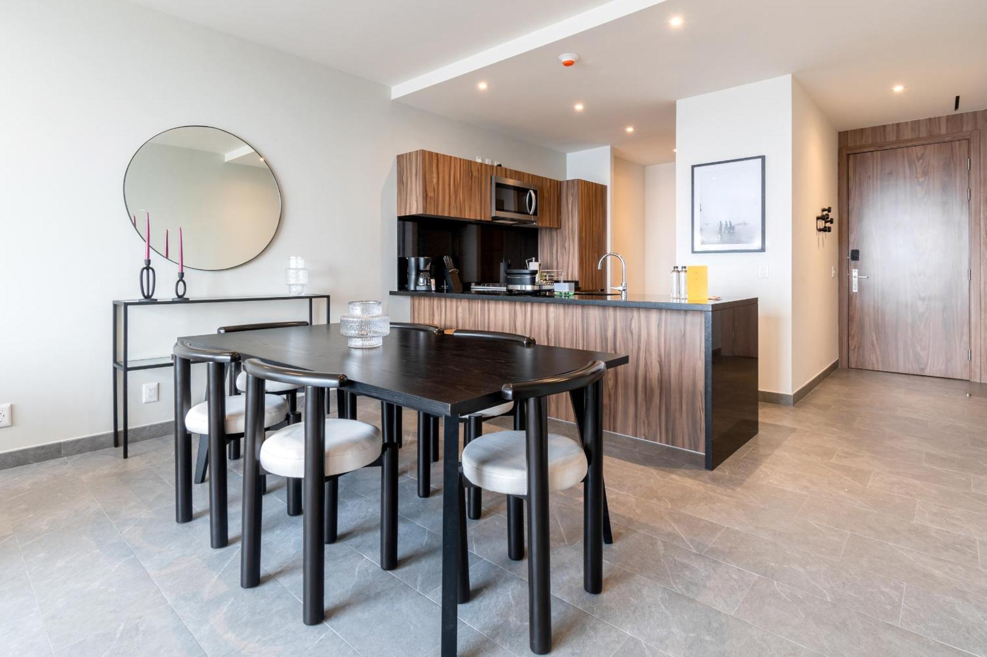 Apartment Be Grand By Wynwood House